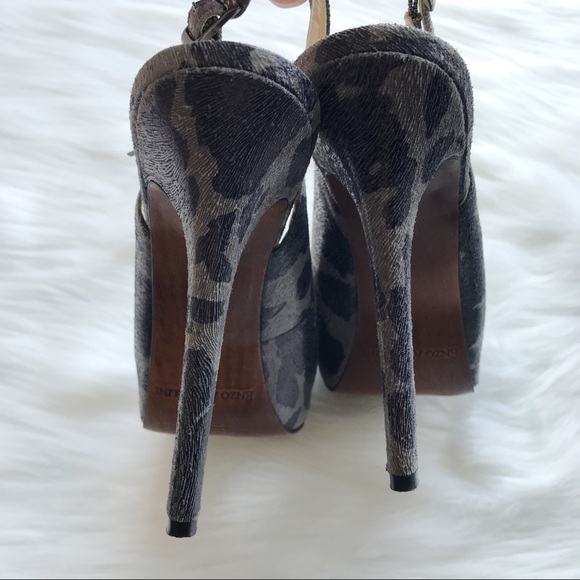 Enzo Angiolini Open Toe Gray Sling Back Heels - Picture 5 of 8